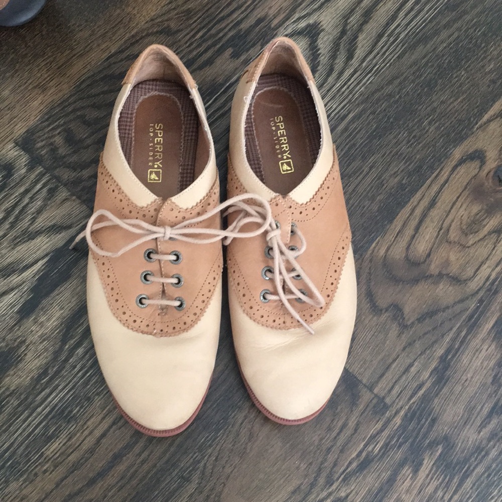 Sperry Top Sider.  Great condition!